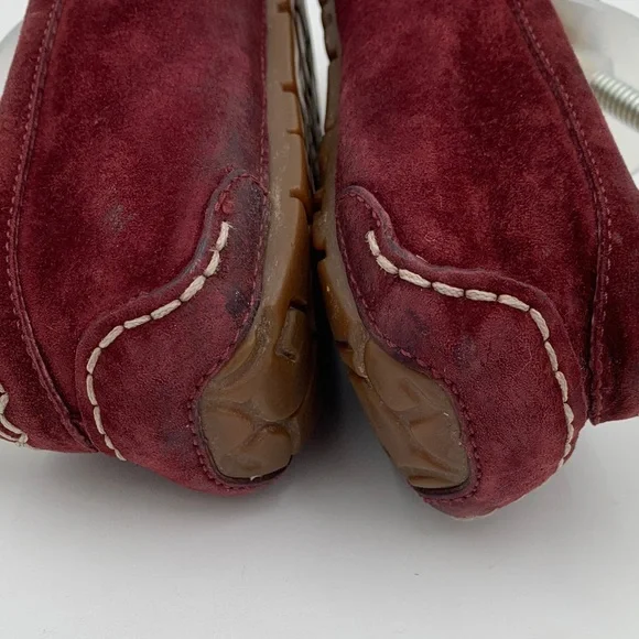 UGG Burgundy Suede Moccasin Slippers Size 7 - Picture 11 of 14